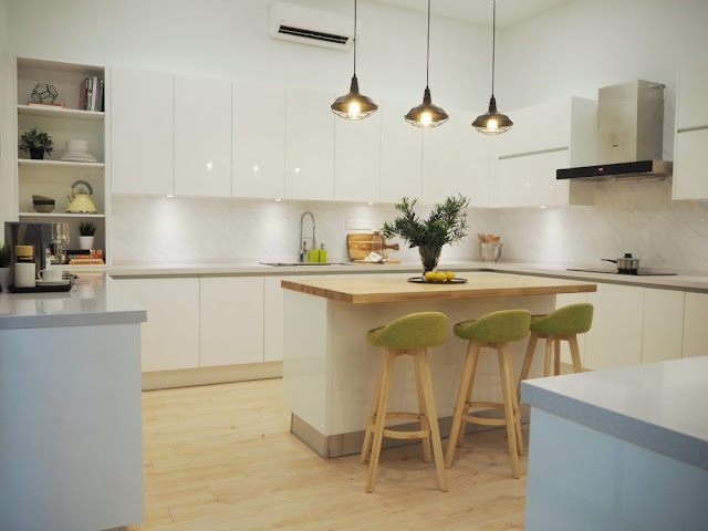 Rumah teres di Temasya Citra, Glenmarie. Projek oleh Meridian Inspiration.